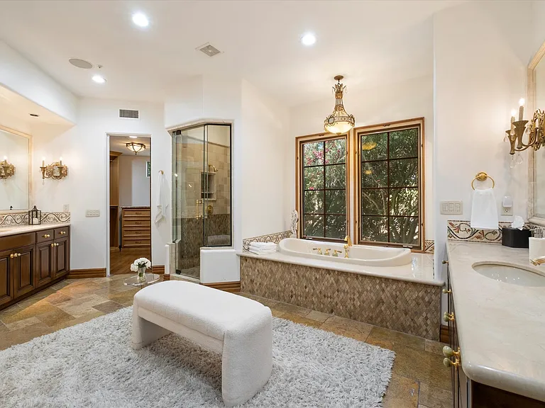 6286 E Cheney Dr — Photo 9