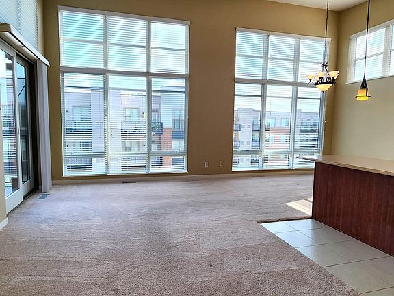 3rd image of 1070 Grandview Ct NE APT 415
