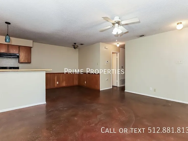 9903A Hundred Oaks Cir — Photo 3