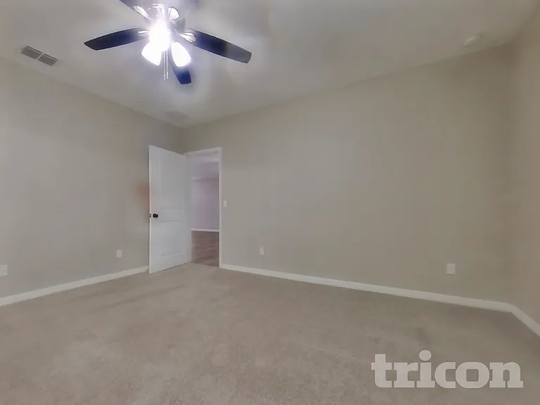 95 Prairie Falcon Dr — Photo 5