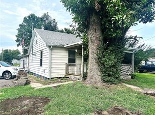 1729 W Madison St, Vandalia, IL 62471
