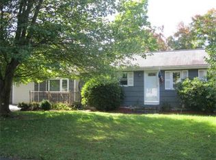 61 Campbell Dr, Agawam, MA 01001