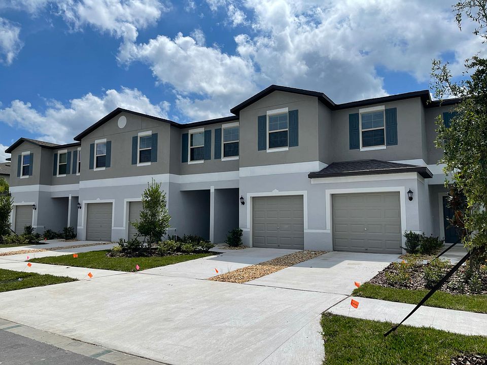 1st image of 9707 Pembrooke Pines Dr