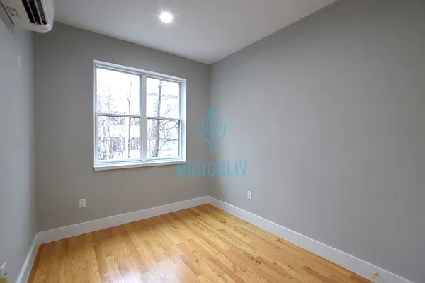 Rented by null | media 4