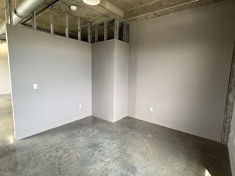 Vine Street Lofts — Photo 5