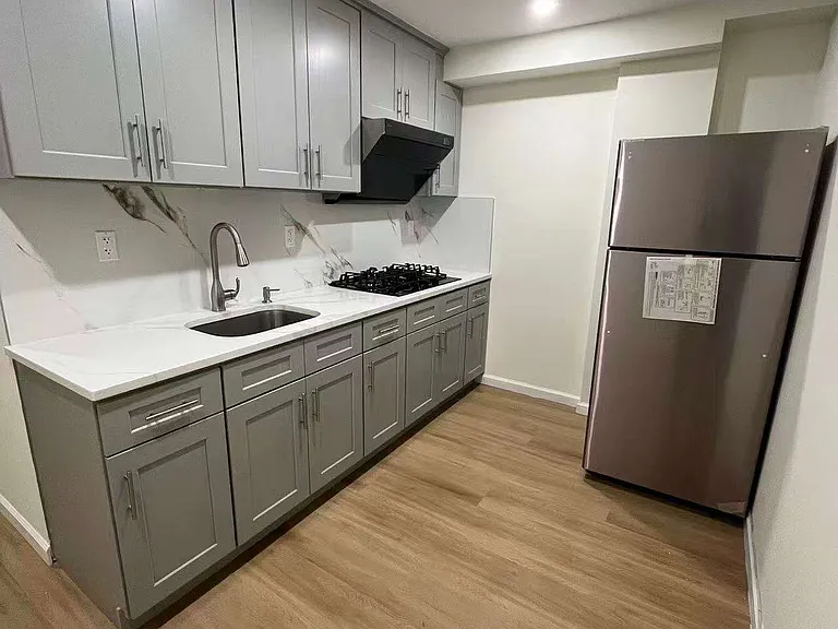 787 Olympia Blvd #1 — Photo 8