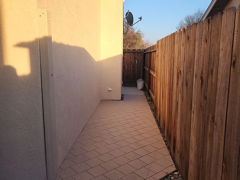 1609 Cashmere Dr — Photo 49