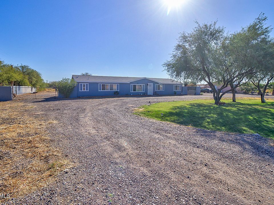 1st image of 3107 E LAKELAND Drive