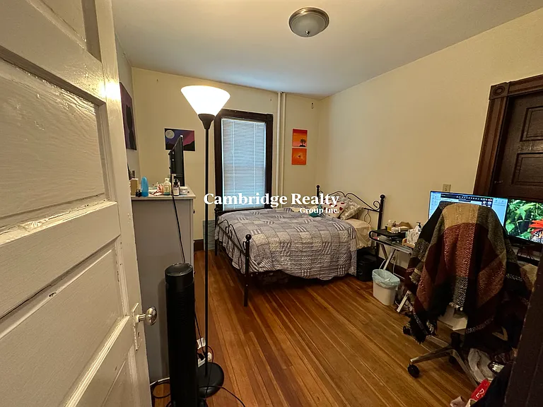 11 Ashland St #1 — Photo 11