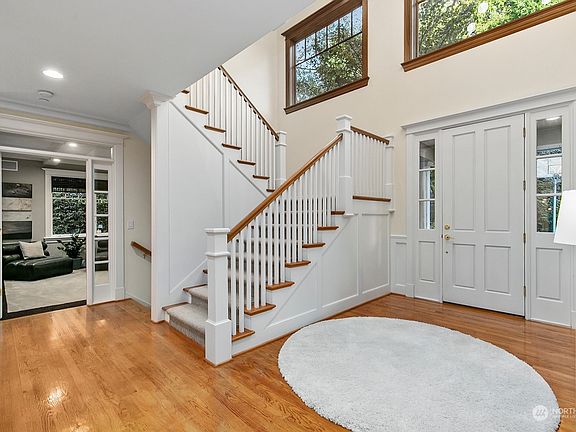 4th image of 8315 SE 41st St