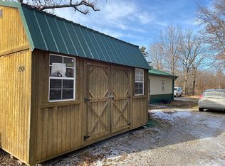 Bluebird, Lake lafayette, MO 64076