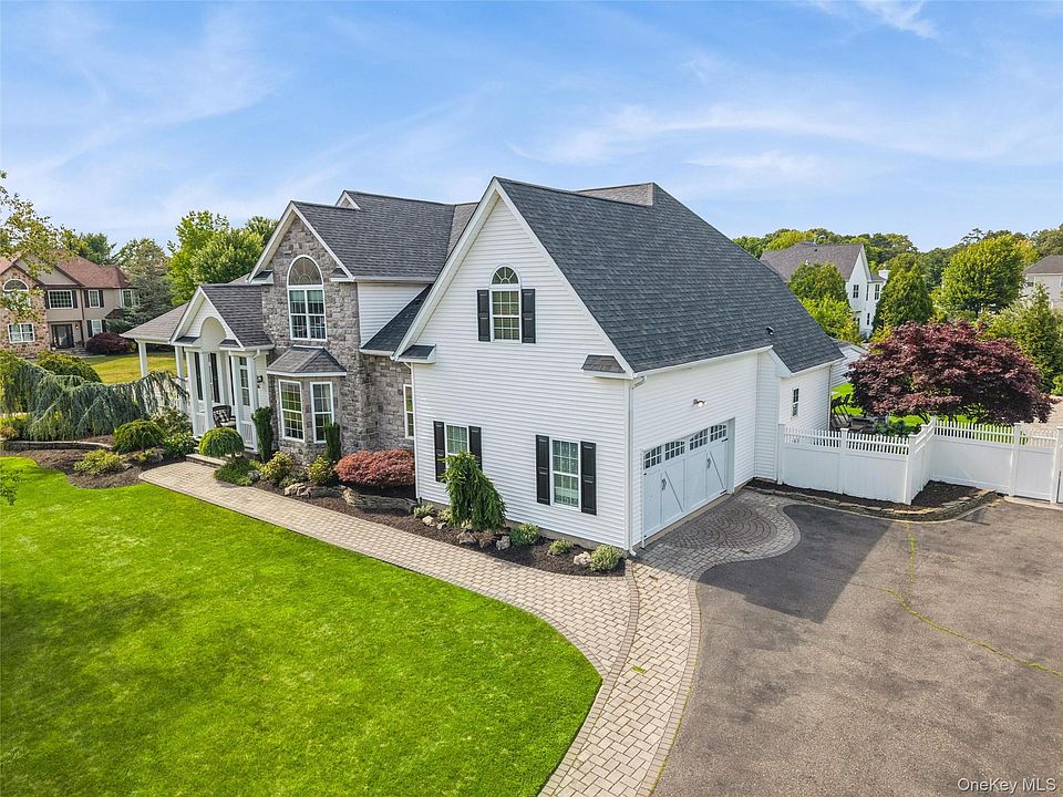 1st image of 5 Biltmore Drive