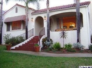 1548 Ridgeway Dr, Glendale, CA 91202