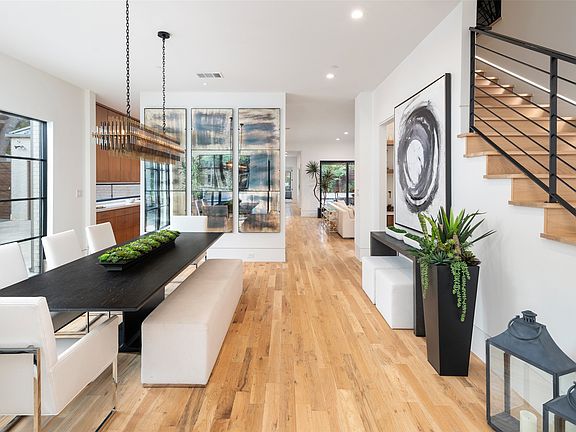 2nd image of 4425 Pomona Rd