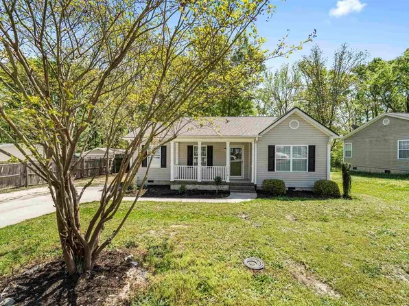 108 Lakeview Dr, Fountain Inn, SC 29644