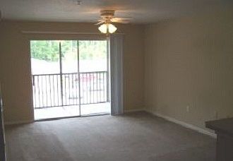2nd image of 940 Village Trl Unit 3-204