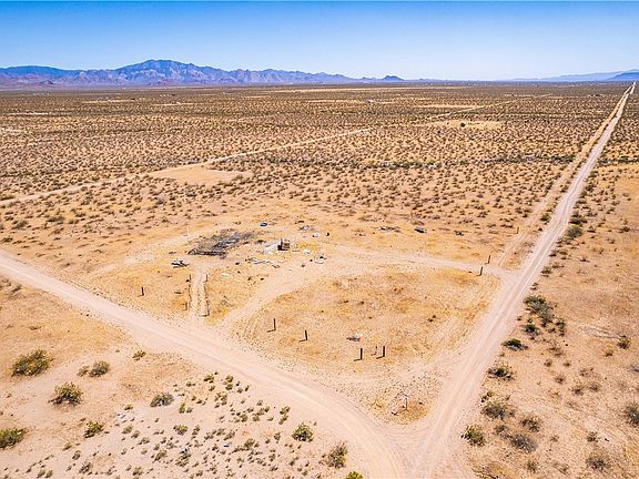 2nd image of 4746 Chemehuevi Drive