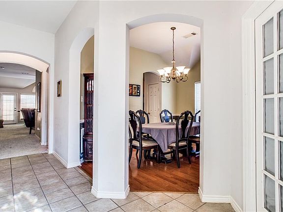 3rd image of 4913 Coral Creek Dr