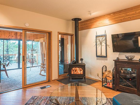 4th image of 60755 River Bend Dr