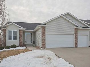 314 Raleigh Ln, Marion, IA 52302