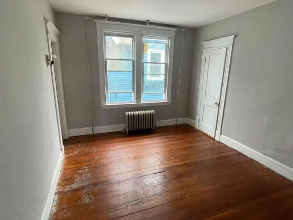 1st image of 259 Cooke St #2