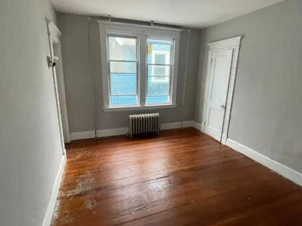 259 Cooke St #2, Waterbury, CT 06710