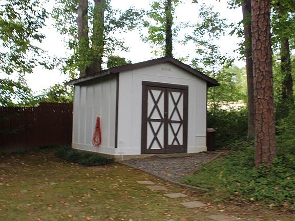 4th image of 506 Greenway Dr