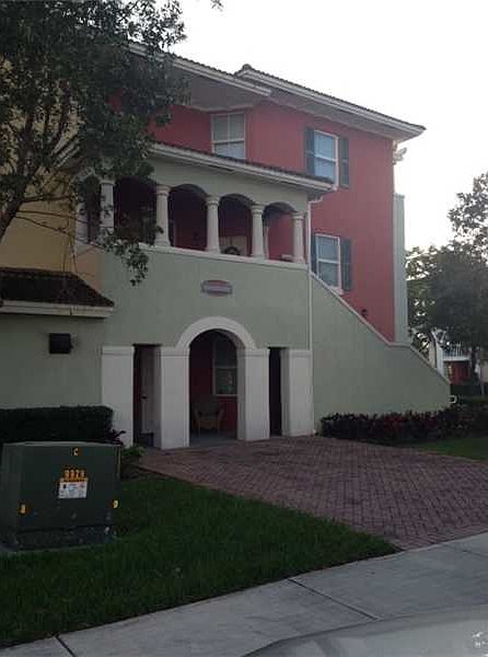 1st image of 11102 NW 83rd St APT 215