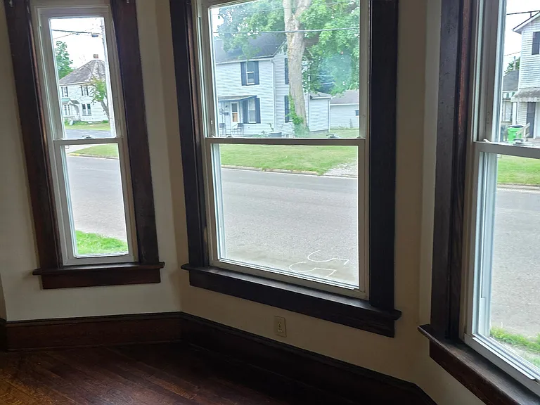 239 Burt Ave — Photo 12