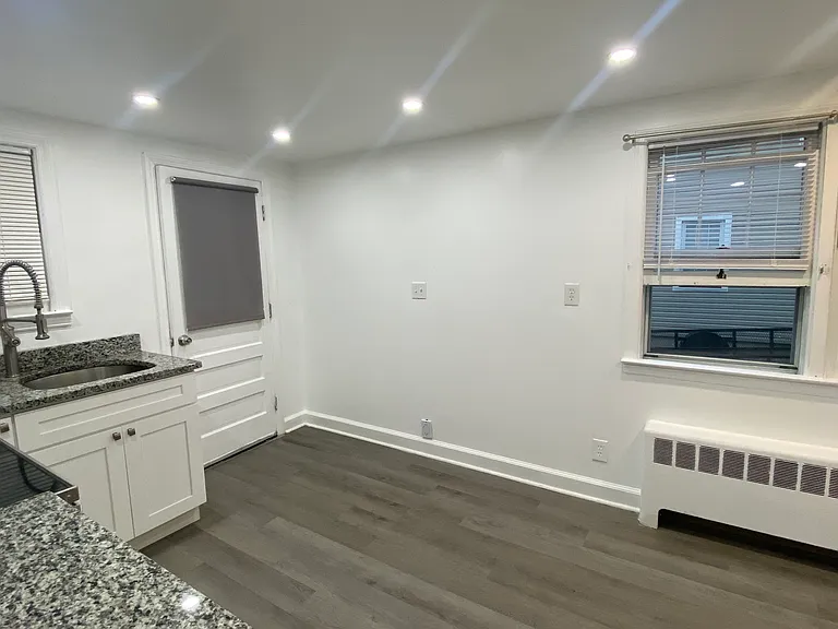 214 Columbia St #1 — Photo 3