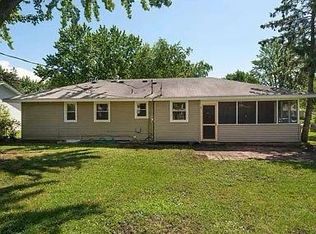 132 Strese Ln, Apple Valley, MN 55124