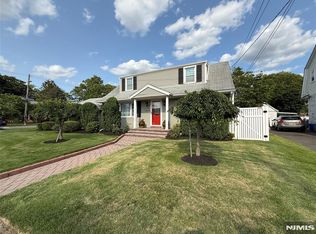 323 Kinderkamack Rd, Emerson, NJ 07630