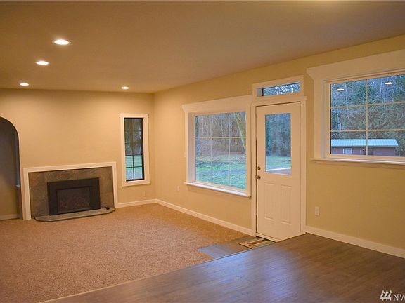 2nd image of 3017 S East Camano Dr