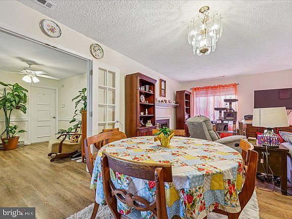 4th image of 3703 Liverpool Pl #37-A