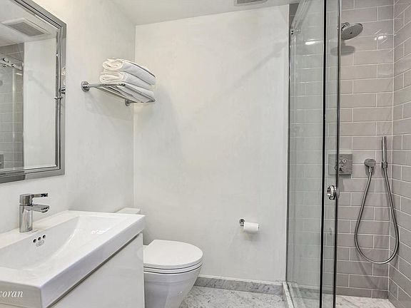 5th image of 69 W 106th St APT 1A
