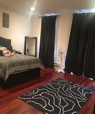 5th image of 3010 N Sheffield Ave APT 1S