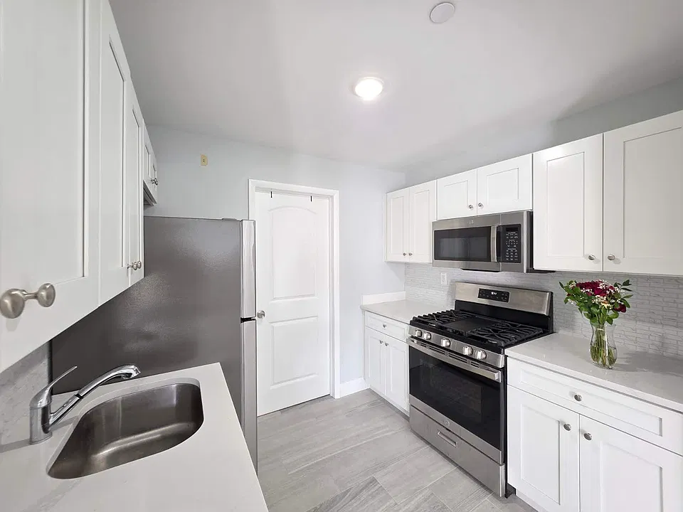 16 Dole St #1A