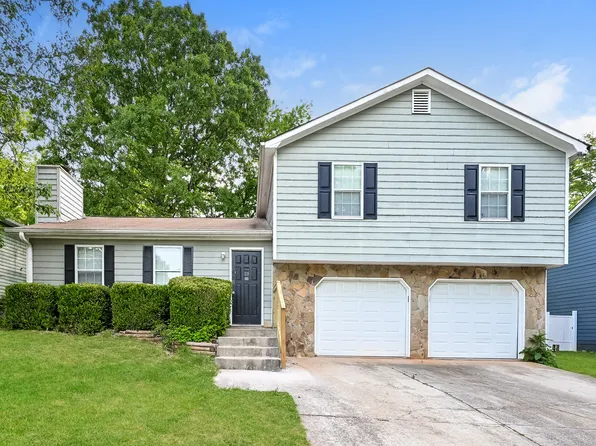 450 Pennybrook Dr, Stone Mountain, GA 30087