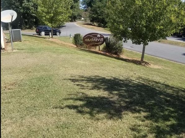 203 Westchester Cir, Athens, GA 30606