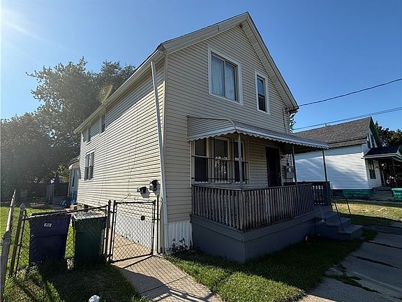 2nd image of 36 Sherman St