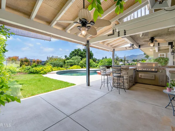 535 Park Springs Ct, Oak Park, CA 91377