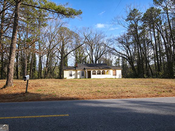 3rd image of 731 Bolton Rd NW
