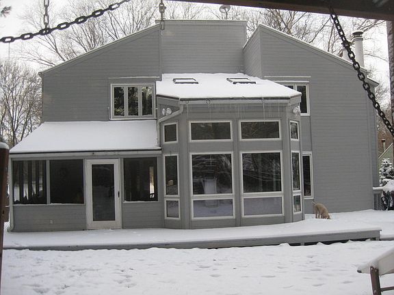 1st view of back of house