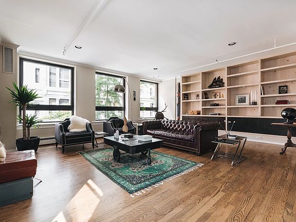 4th image of 124 W 18th St Fl 3