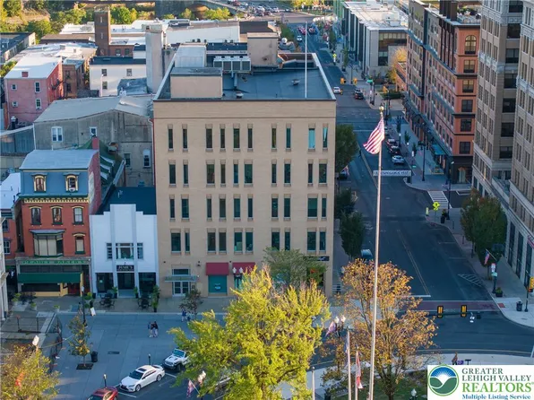16 Centre Sq #3E, Easton, PA 18042