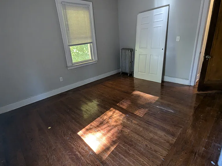 1226 Whalley Ave #22 — Photo 3