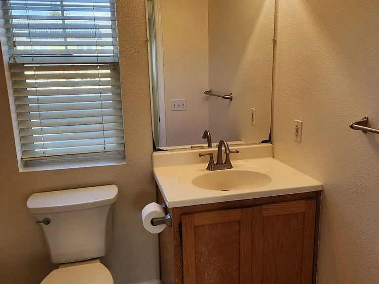 777 E Cotati Ave #12 — Photo 13