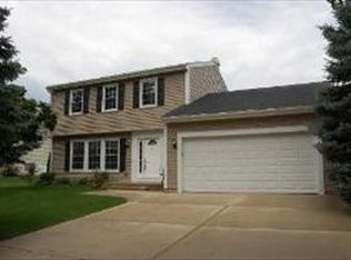 281 Longridge Dr, Bloomingdale, IL 60108