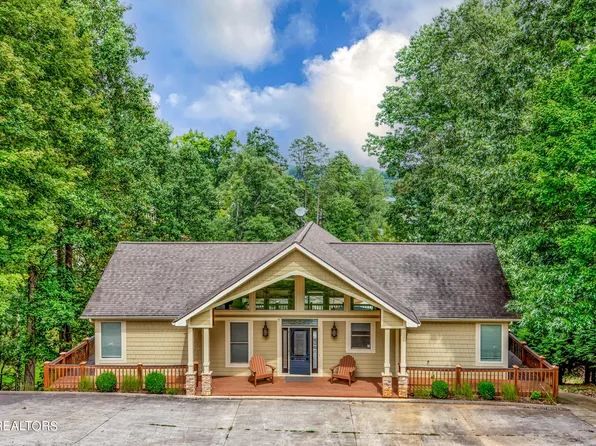 765 Deerfield Way, La Follette, TN 37766