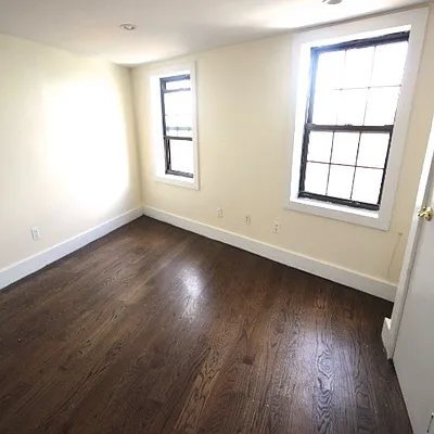Rented by Nooklyn NYC LLC | media 59